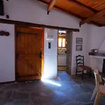 Fteri Stone House In Platanos, Akrata Διαμέρισμα *
