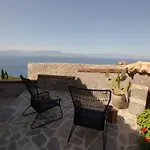 Fteri Stone House In Platanos, Akrata * Plátanos