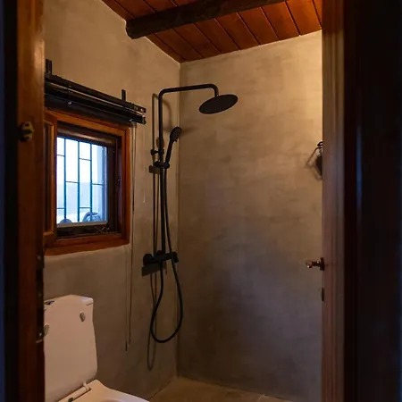 Апартаменты Fteri Stone House In Platanos, Akrata *