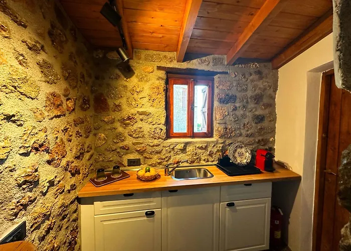 Fteri Stone House In Platanos, Akrata شقة Plátanos