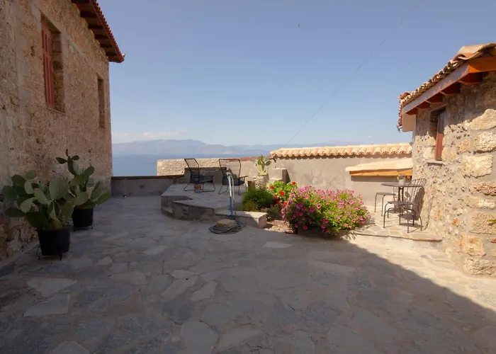 شقة Fteri Stone House In Platanos, Akrata Plátanos