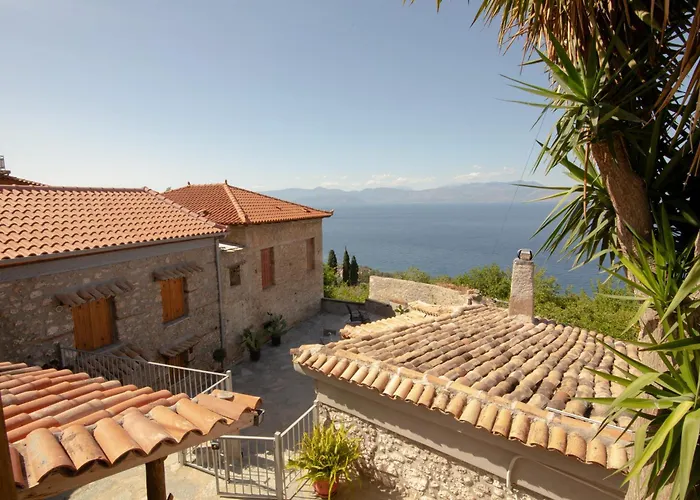 شقة Fteri Stone House In Platanos, Akrata Plátanos