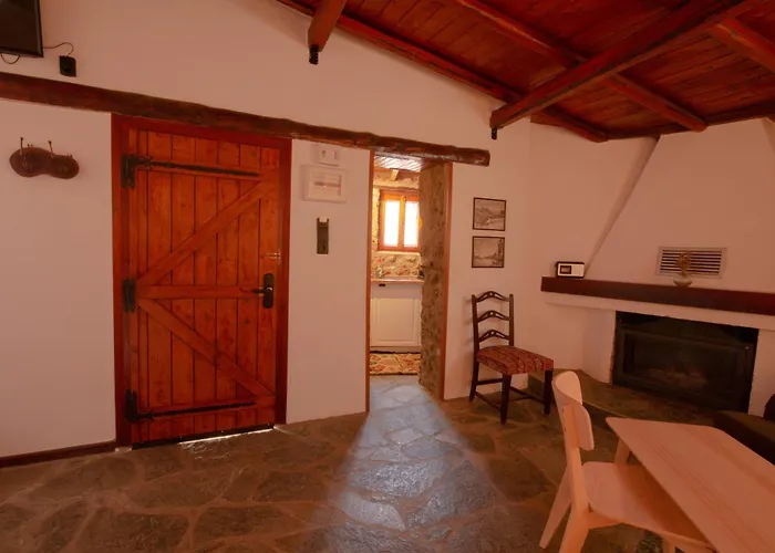 Fteri Stone House In Platanos, Akrata Plátanos