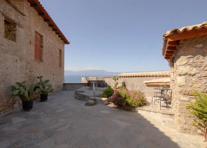 شقة Fteri Stone House In Platanos, Akrata *