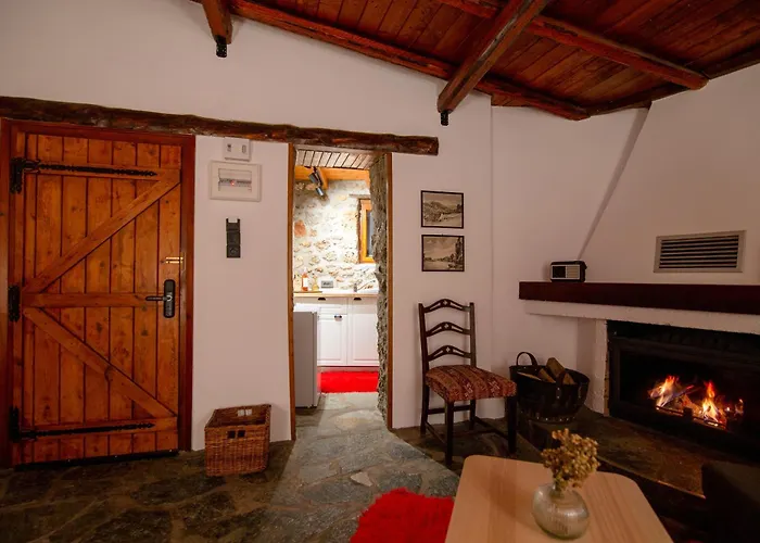 Fteri Stone House In Platanos, Akrata شقة