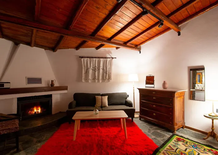 Fteri Stone House In Platanos, Akrata *